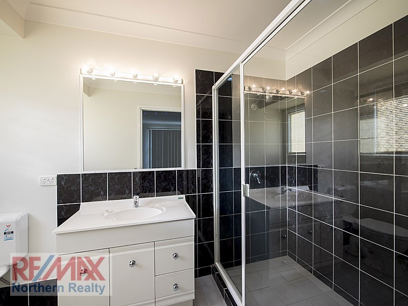 10 Glenlyon Court, Albany Creek QLD 4035