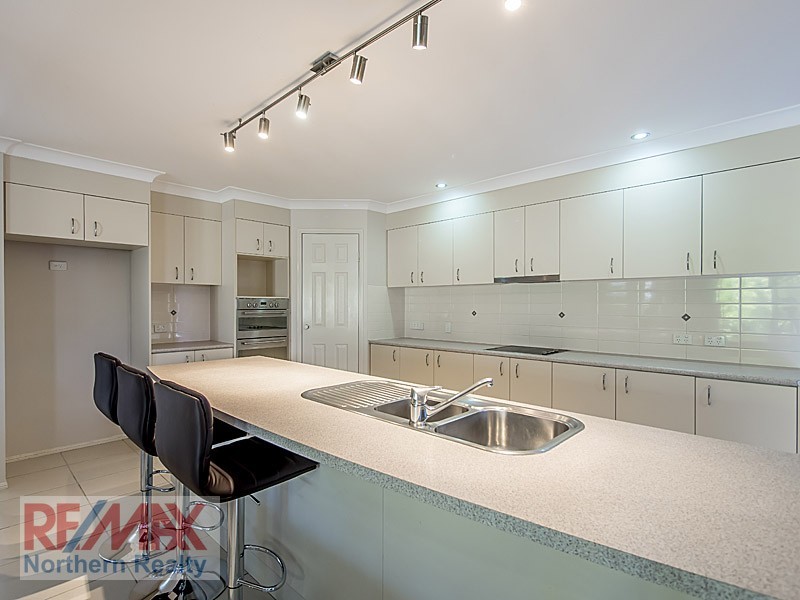 22 Fir Place, Warner QLD 4500