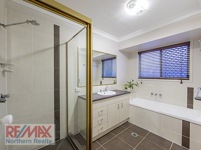 22 Fir Place, Warner QLD 4500