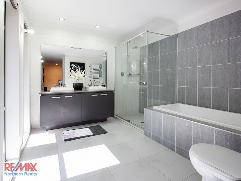 59 Corvus Drive, Cashmere QLD 4500