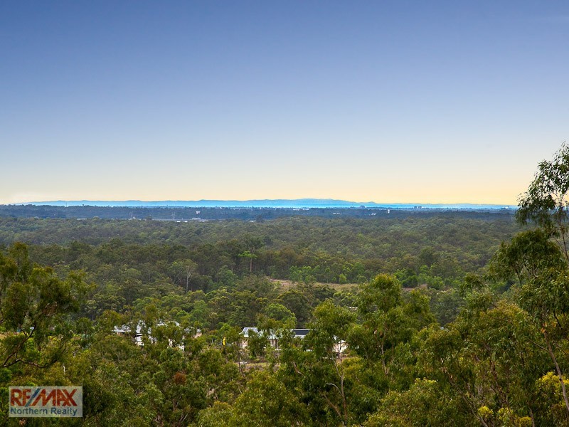 846 Clear Mountain Road, Cashmere QLD 4500