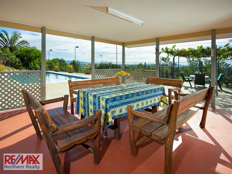 846 Clear Mountain Road, Cashmere QLD 4500