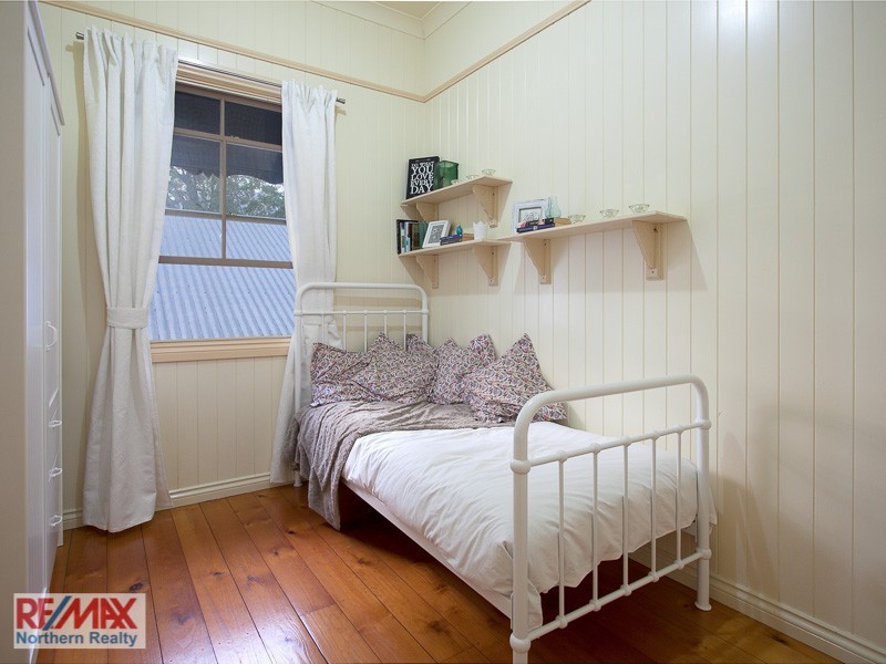 32 Plumer Street, Sherwood QLD 4075