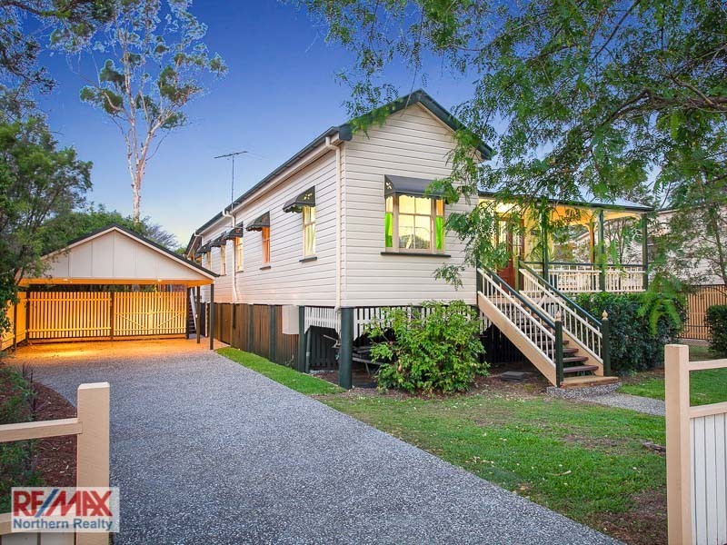 32 Plumer Street, Sherwood QLD 4075