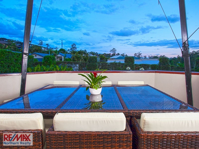 2 Amorosa Court, Eatons Hill QLD 4037