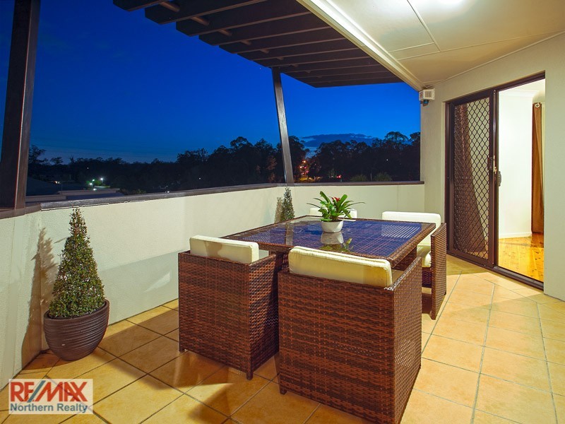 2 Amorosa Court, Eatons Hill QLD 4037