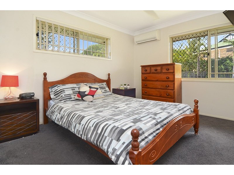6 Martindale St, Chermside West QLD 4032