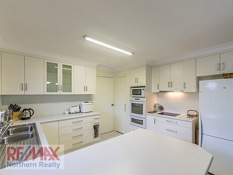 70 Faheys Road West, Albany Creek QLD 4035