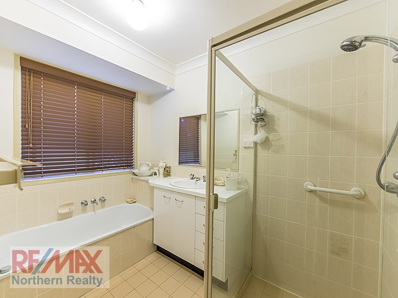 70 Faheys Road West, Albany Creek QLD 4035
