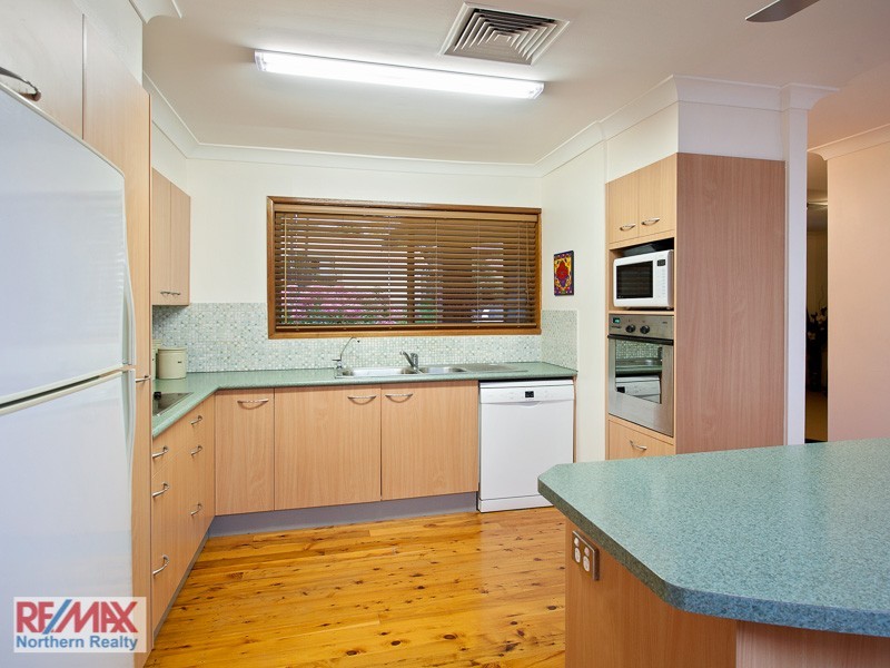 25 Gilford Cr, Albany Creek QLD 4035