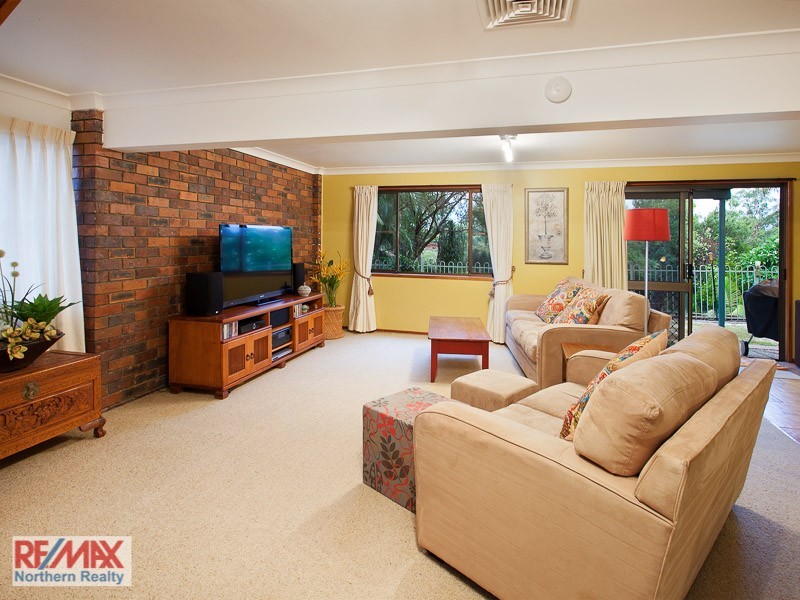 25 Gilford Cr, Albany Creek QLD 4035