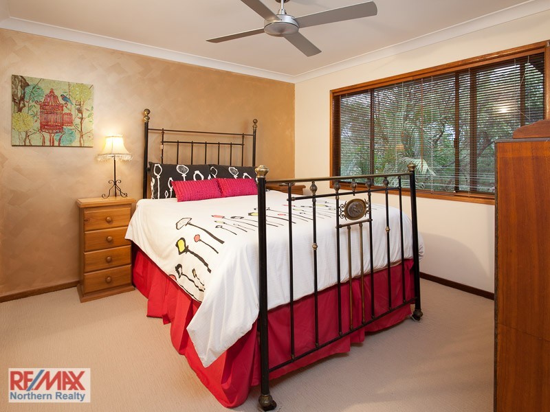 25 Gilford Cr, Albany Creek QLD 4035