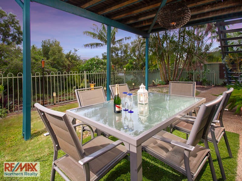 25 Gilford Cr, Albany Creek QLD 4035