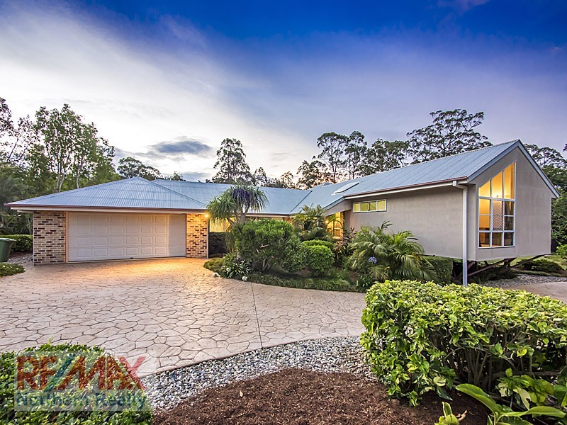 37 Allamanda Crescent, Albany Creek QLD 4035