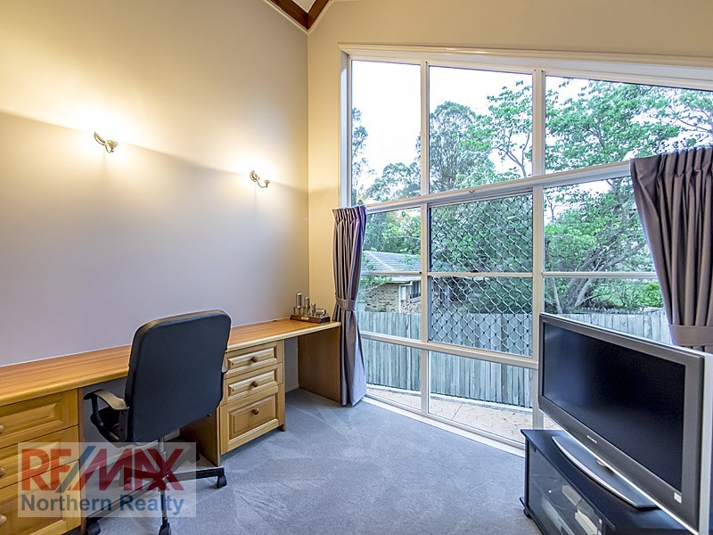 37 Allamanda Crescent, Albany Creek QLD 4035