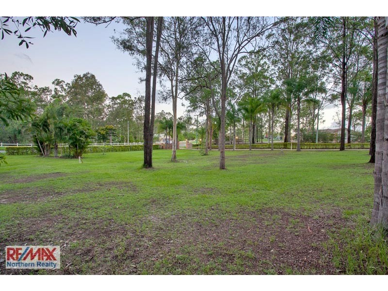 3 Montego Court, Eatons Hill QLD 4037