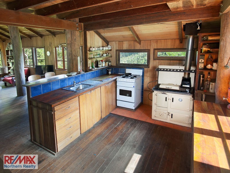 296 Goat Track, Mount Nebo QLD 4520