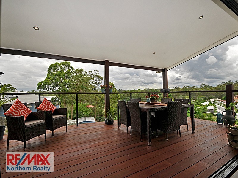 25 Toressian Place, Cashmere QLD 4500