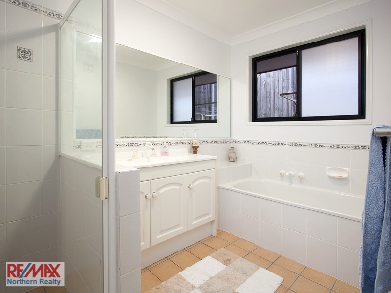 5 Triantha Court, Albany Creek QLD 4035