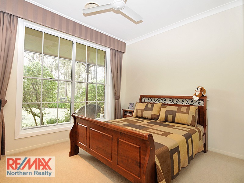 8 Barker Street, Cashmere QLD 4500