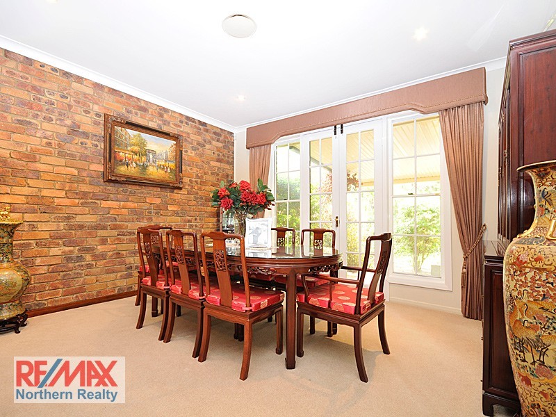 8 Barker Street, Cashmere QLD 4500