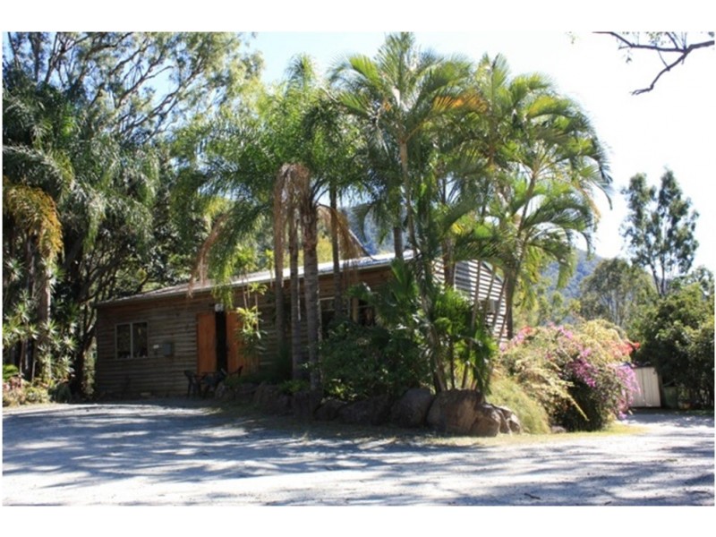 6 Lyell Court, Mount Samson QLD 4520