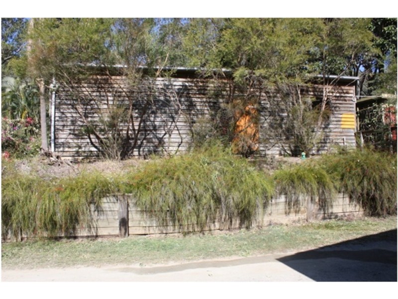 6 Lyell Court, Mount Samson QLD 4520