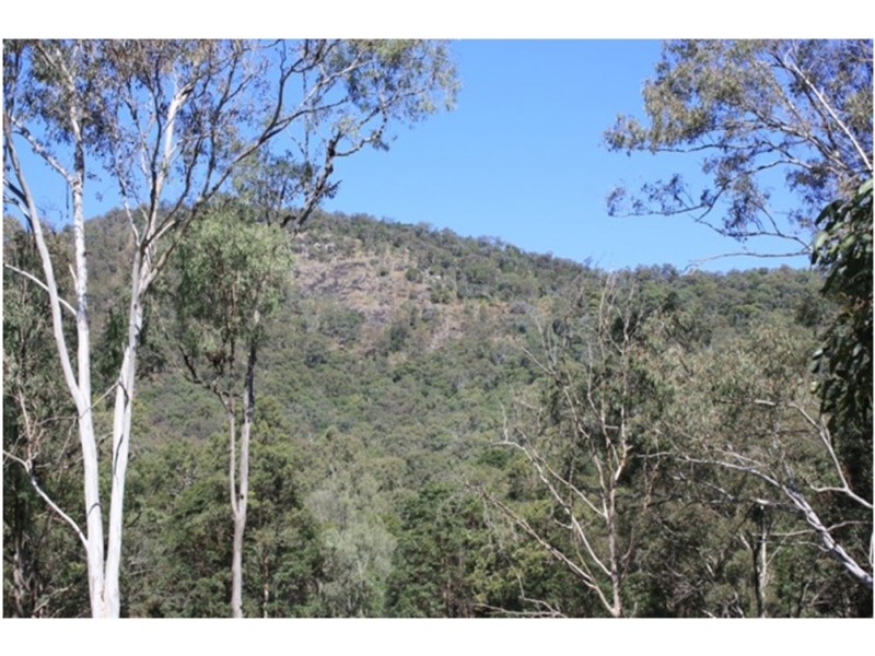 6 Lyell Court, Mount Samson QLD 4520