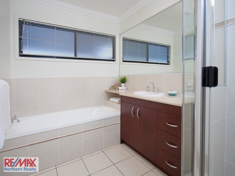 3 Fiesole Place, Bridgeman Downs QLD 4035