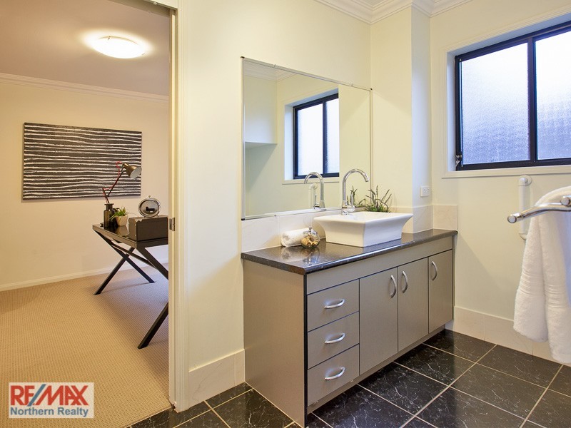 3 Fiesole Place, Bridgeman Downs QLD 4035