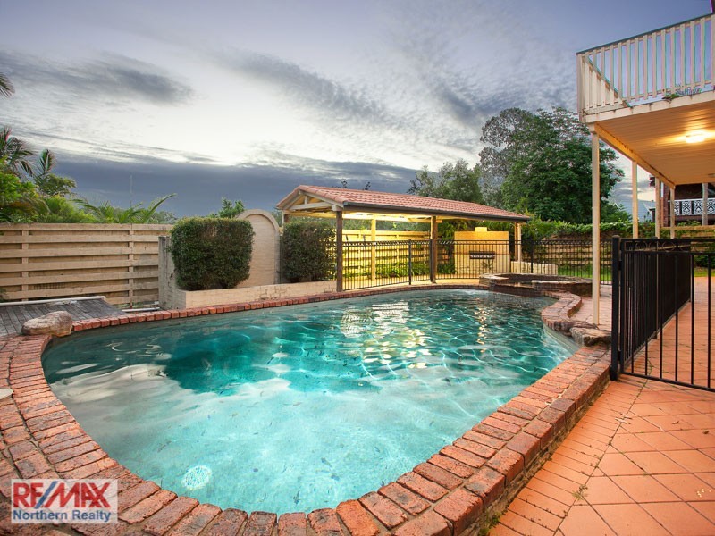 47 Kirkdale Road, Chapel Hill QLD 4069