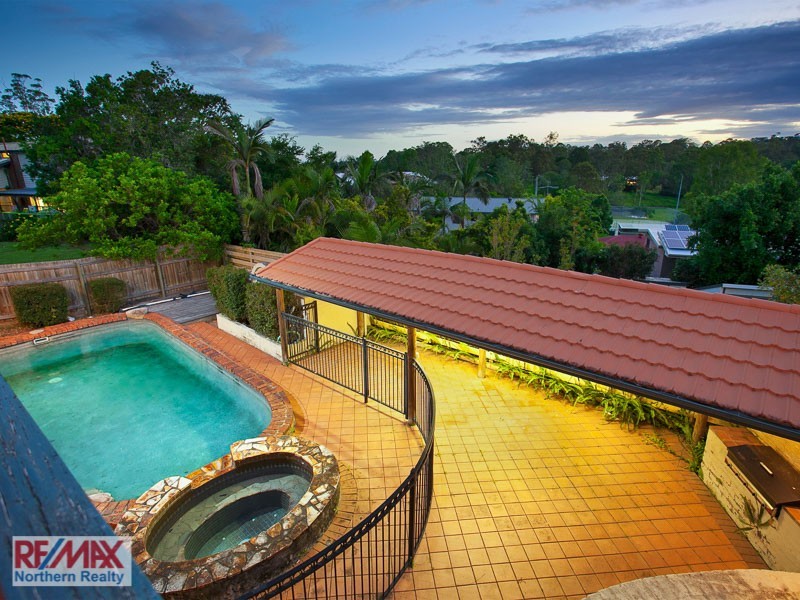 47 Kirkdale Road, Chapel Hill QLD 4069