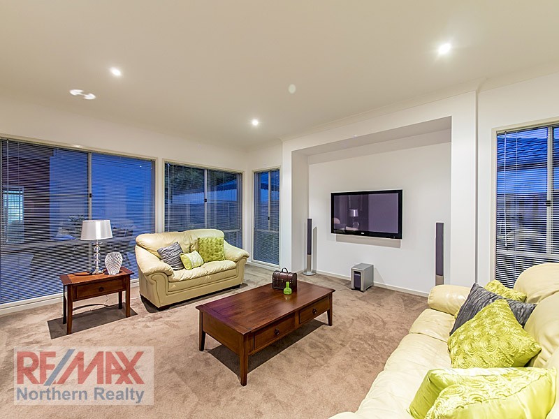 21 Bend Ct, Eatons Hill QLD 4037