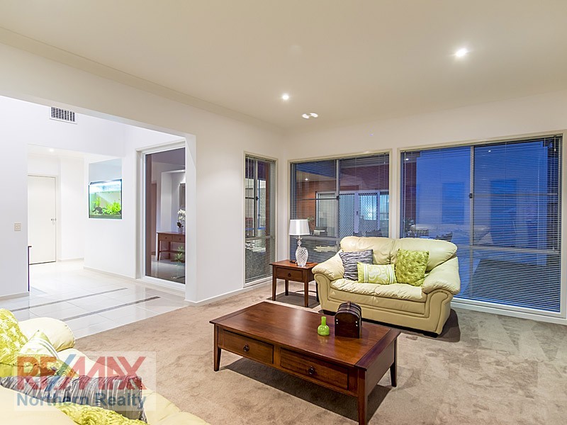 21 Bend Ct, Eatons Hill QLD 4037