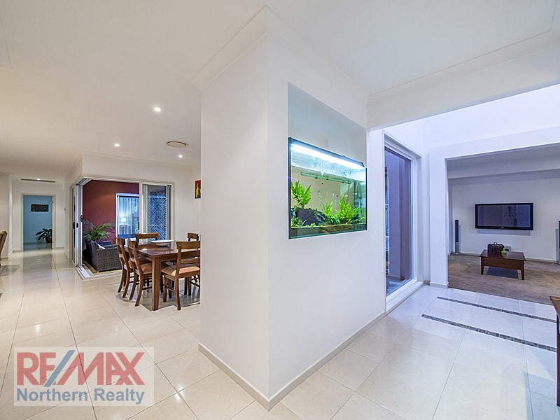 21 Bend Ct, Eatons Hill QLD 4037