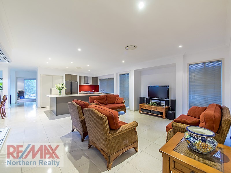 21 Bend Ct, Eatons Hill QLD 4037