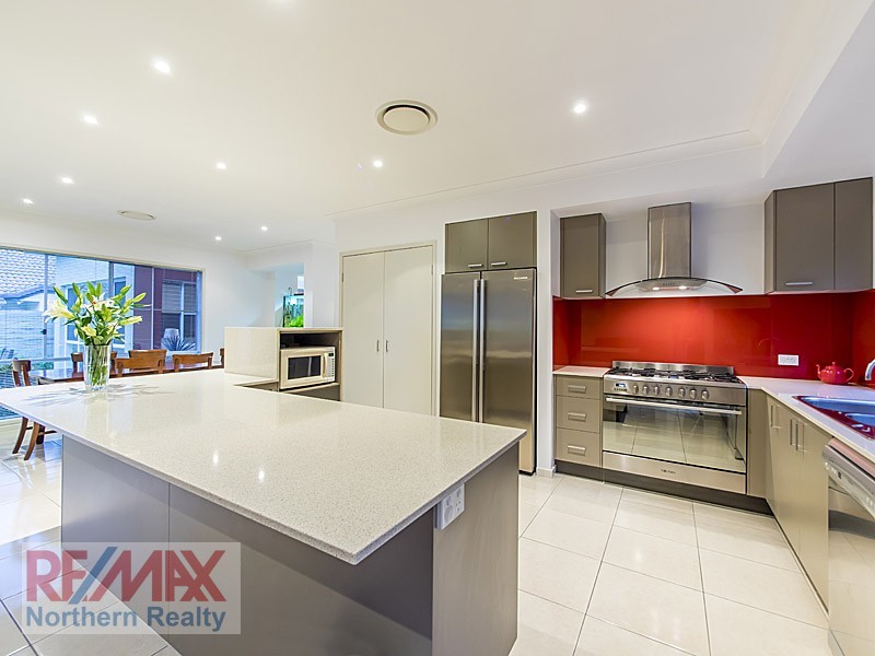 21 Bend Ct, Eatons Hill QLD 4037