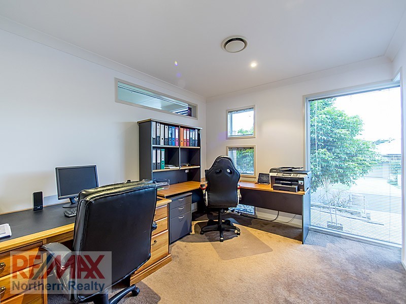 21 Bend Ct, Eatons Hill QLD 4037