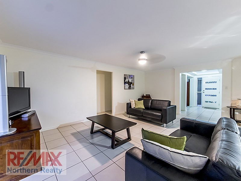 29 Swan Pde, Warner QLD 4500