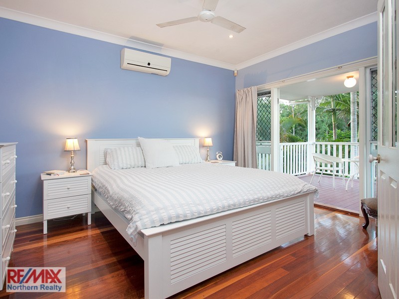 32 Peterson Place, Bridgeman Downs QLD 4035