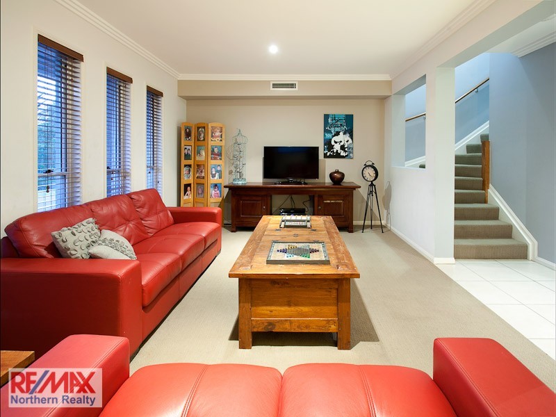 7 Whitebeech Court, North Lakes QLD 4509