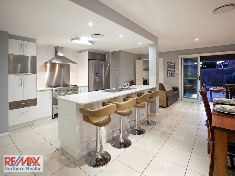 7 Whitebeech Court, North Lakes QLD 4509