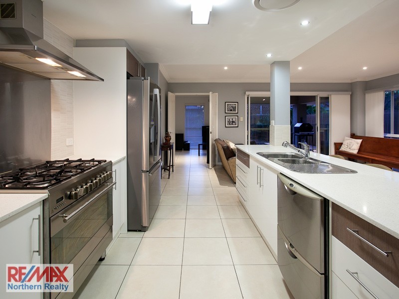 7 Whitebeech Court, North Lakes QLD 4509