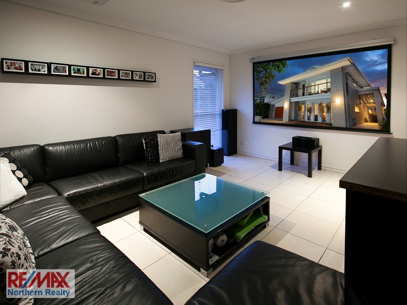 7 Whitebeech Court, North Lakes QLD 4509