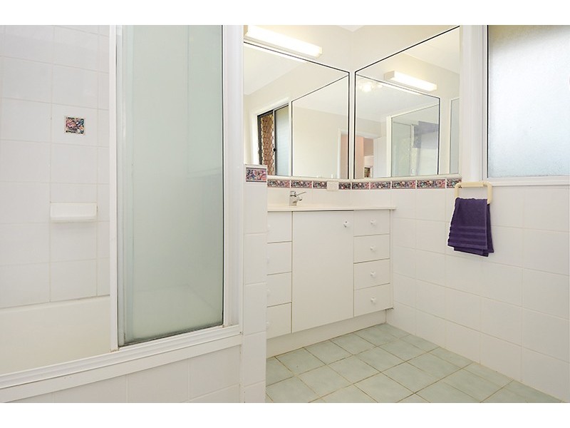 11 Mayled Street, Chermside West QLD 4032