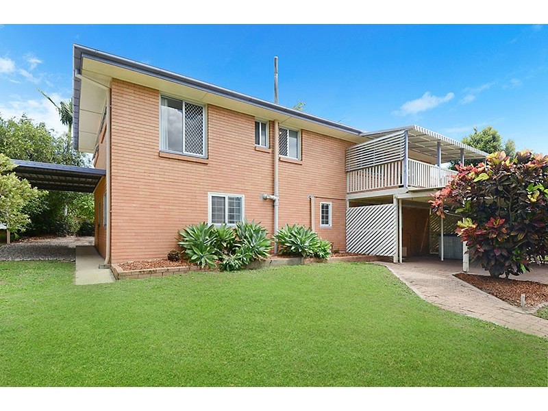 11 Mayled Street, Chermside West QLD 4032