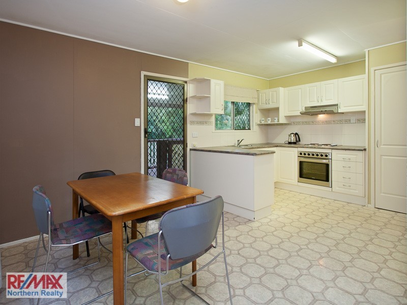 27 Bowen Avenue, Albany Creek QLD 4035