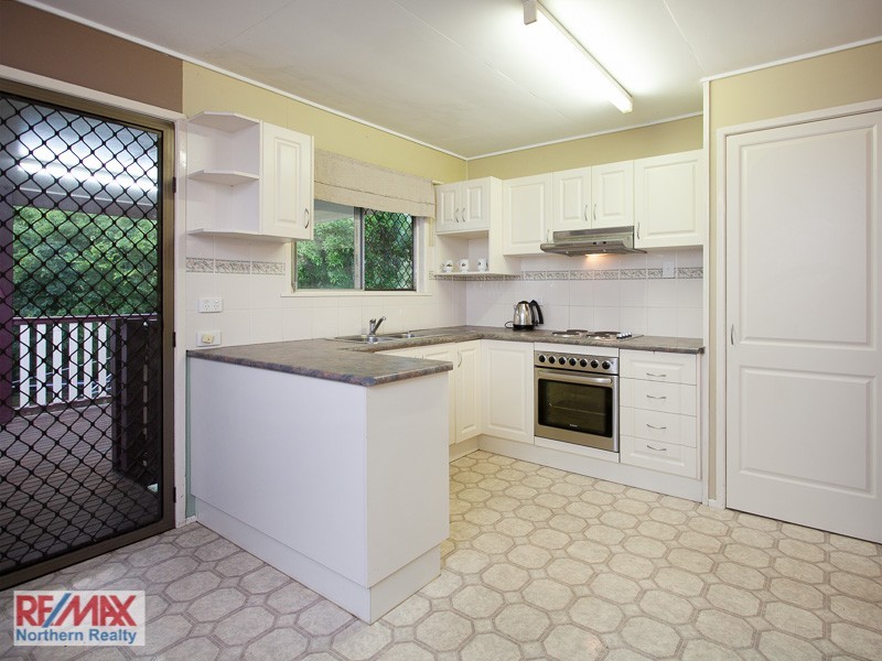 27 Bowen Avenue, Albany Creek QLD 4035