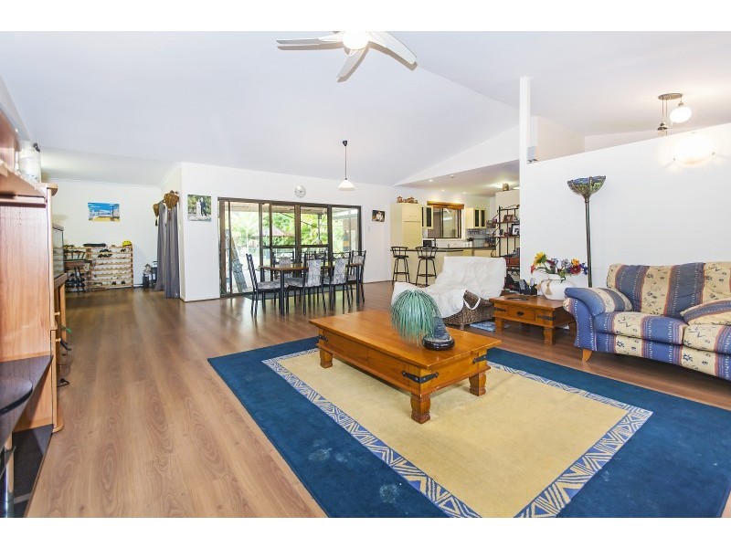 1 Dawneta Court, Warner QLD 4500