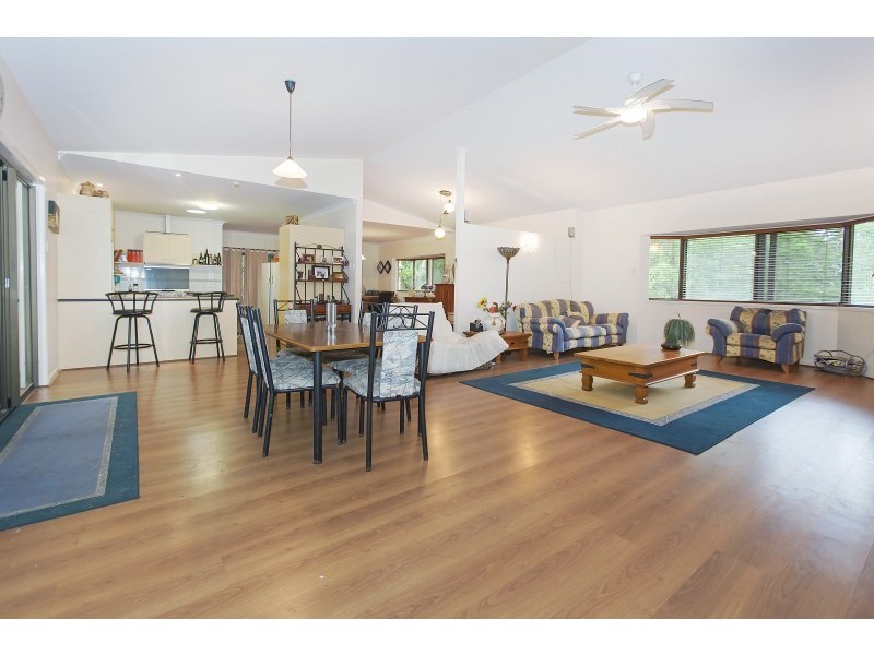 1 Dawneta Court, Warner QLD 4500